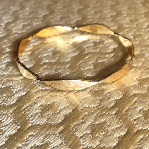 Sophia & Chloe Gold Bangle with Brushed Gold Finish - Picture 1 of 3